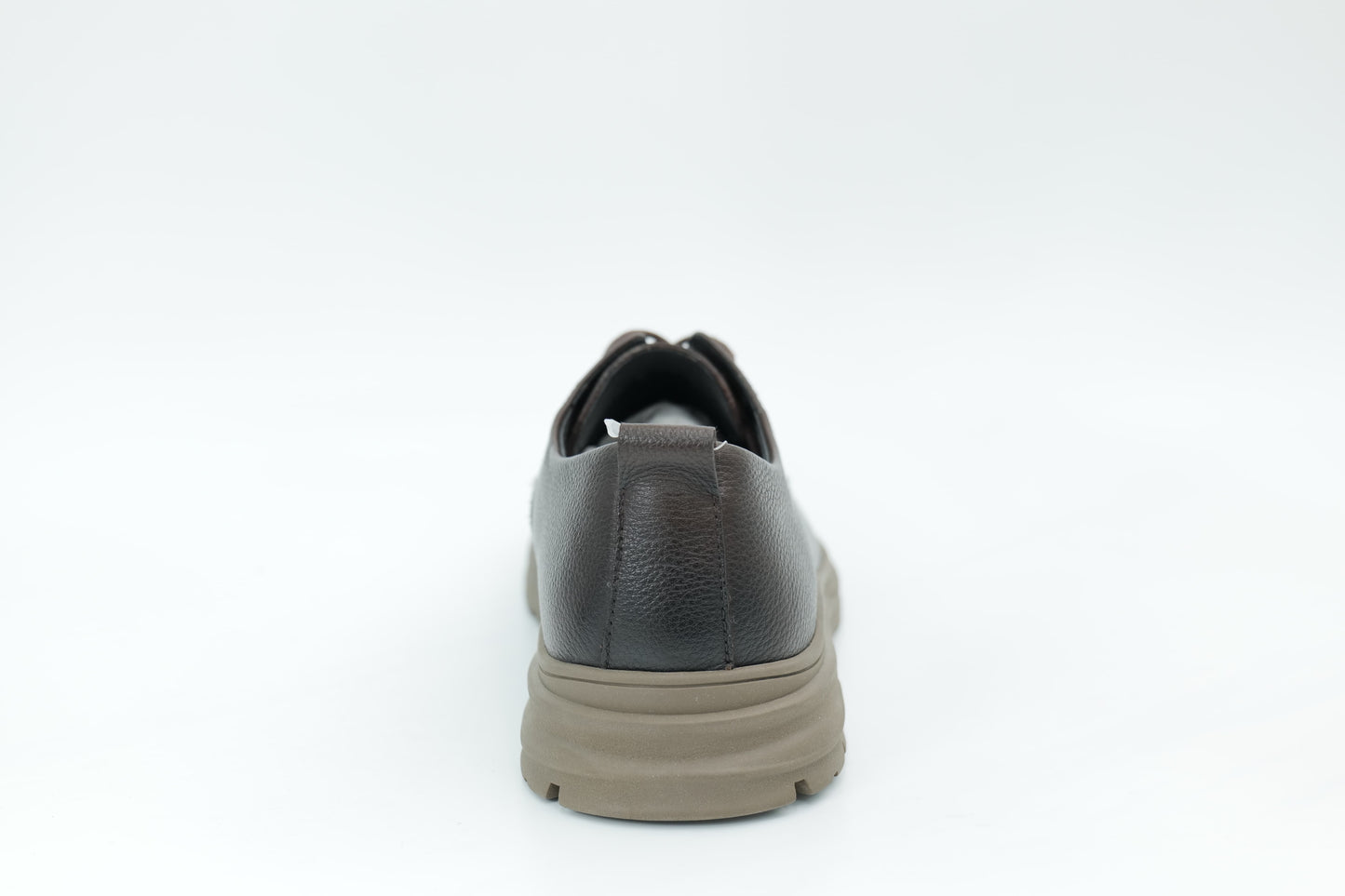 Casual shoes