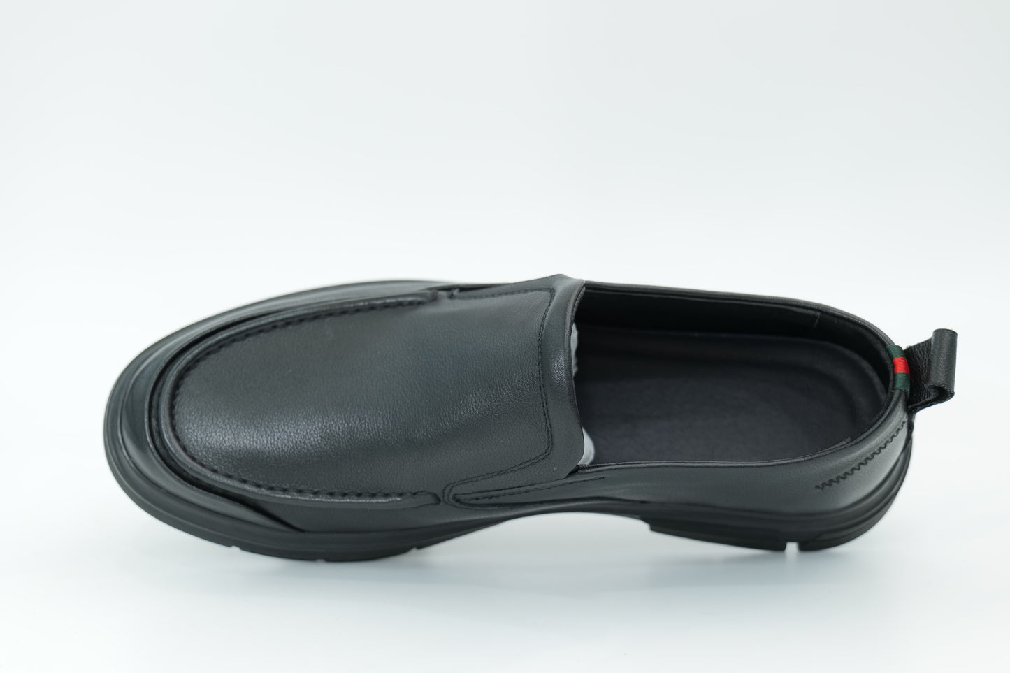 Casual shoes
