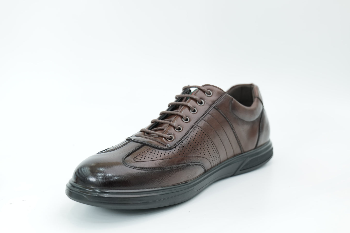 Casual shoes