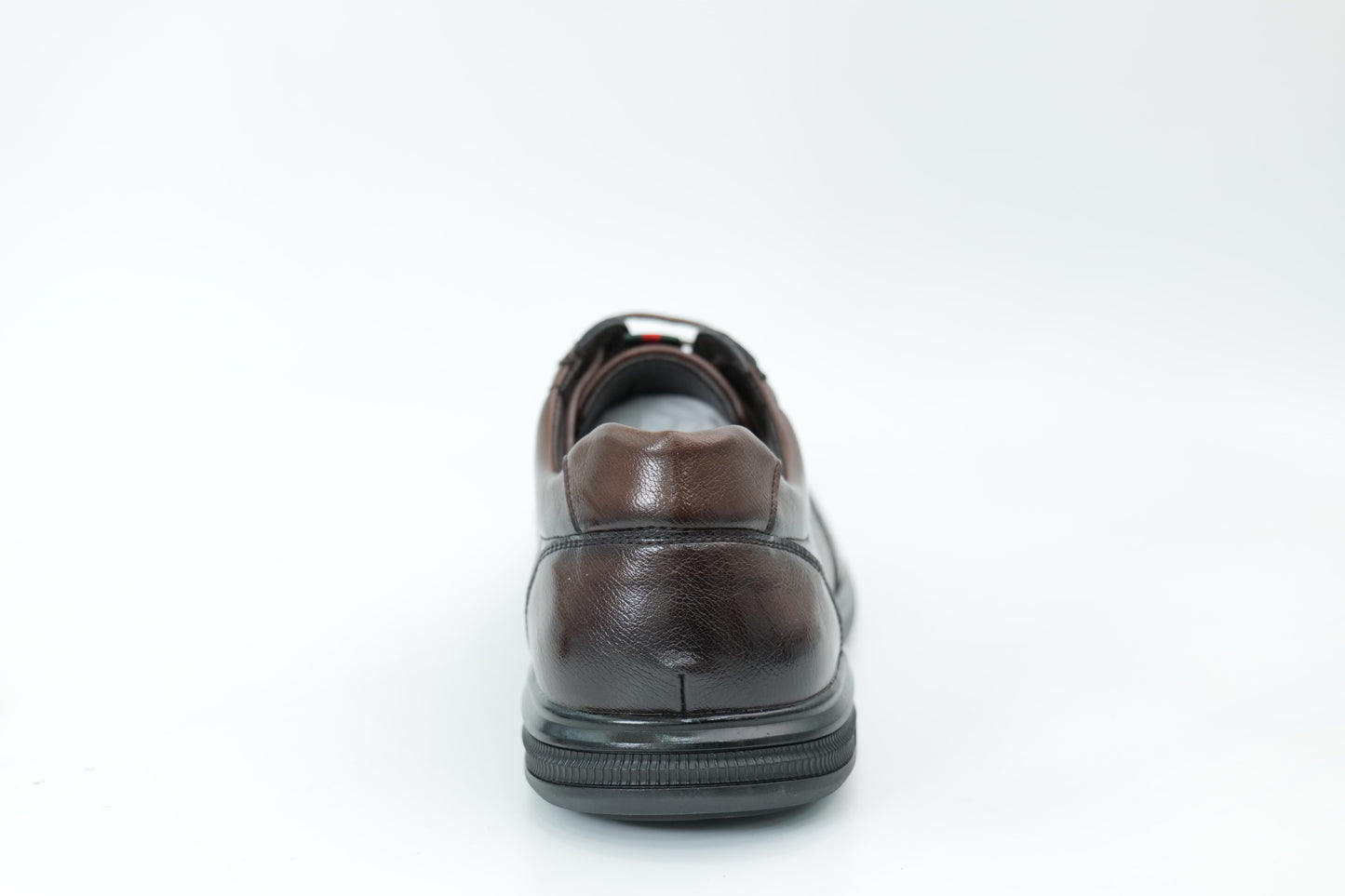 Casual shoes