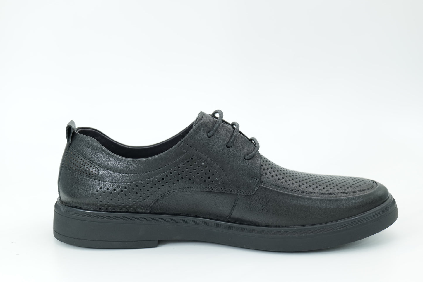Casual shoes