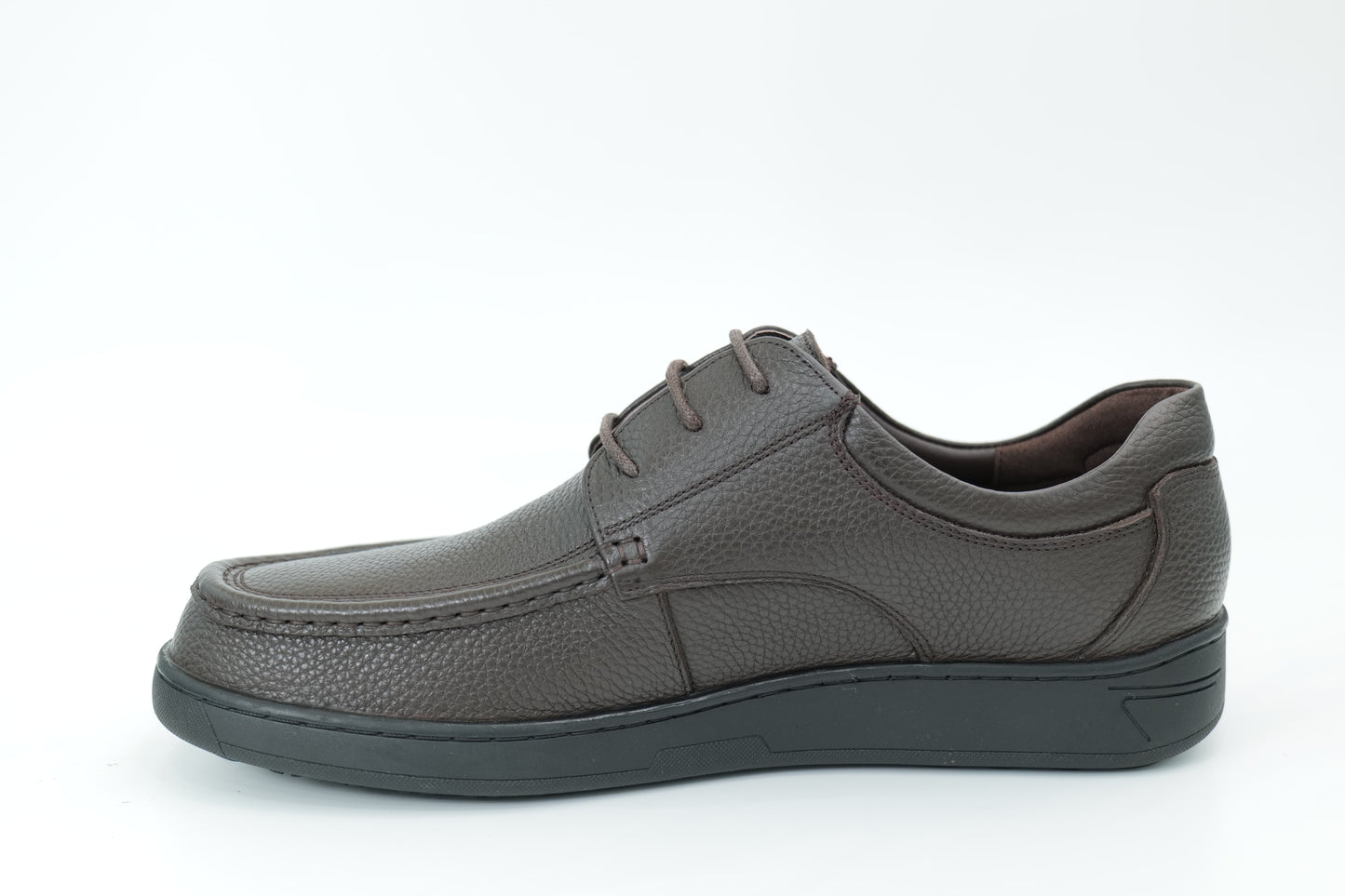 Casual shoes