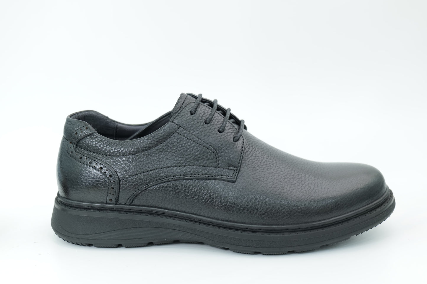 Casual shoes
