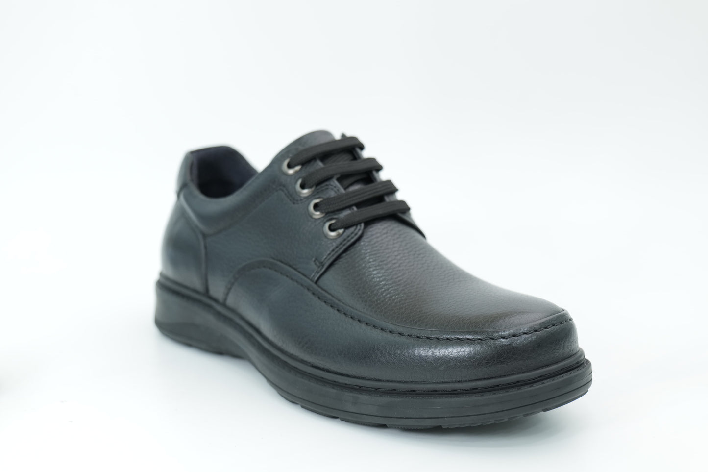 Casual shoes