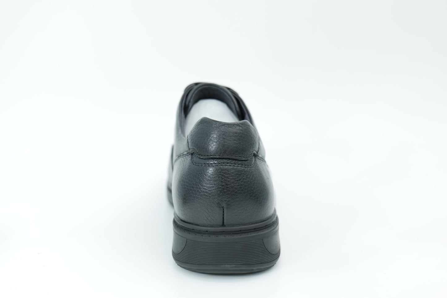 Casual shoes