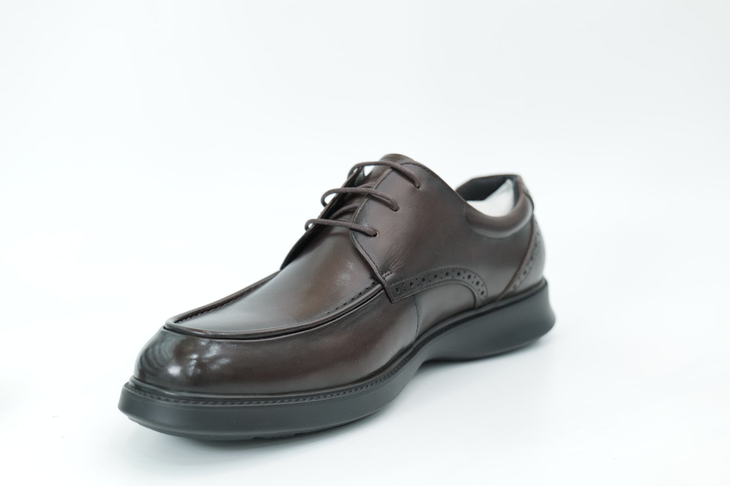 Casual shoes