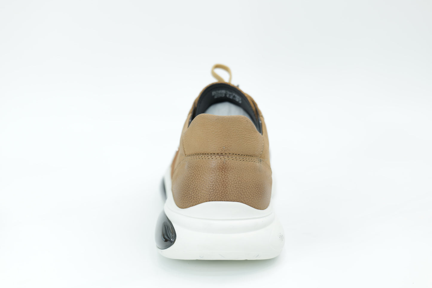 Sports shoes