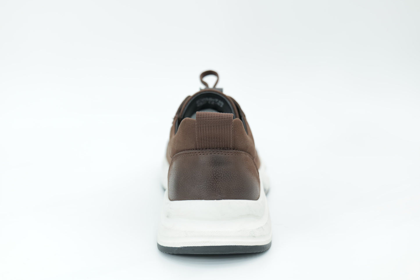 Sports shoes