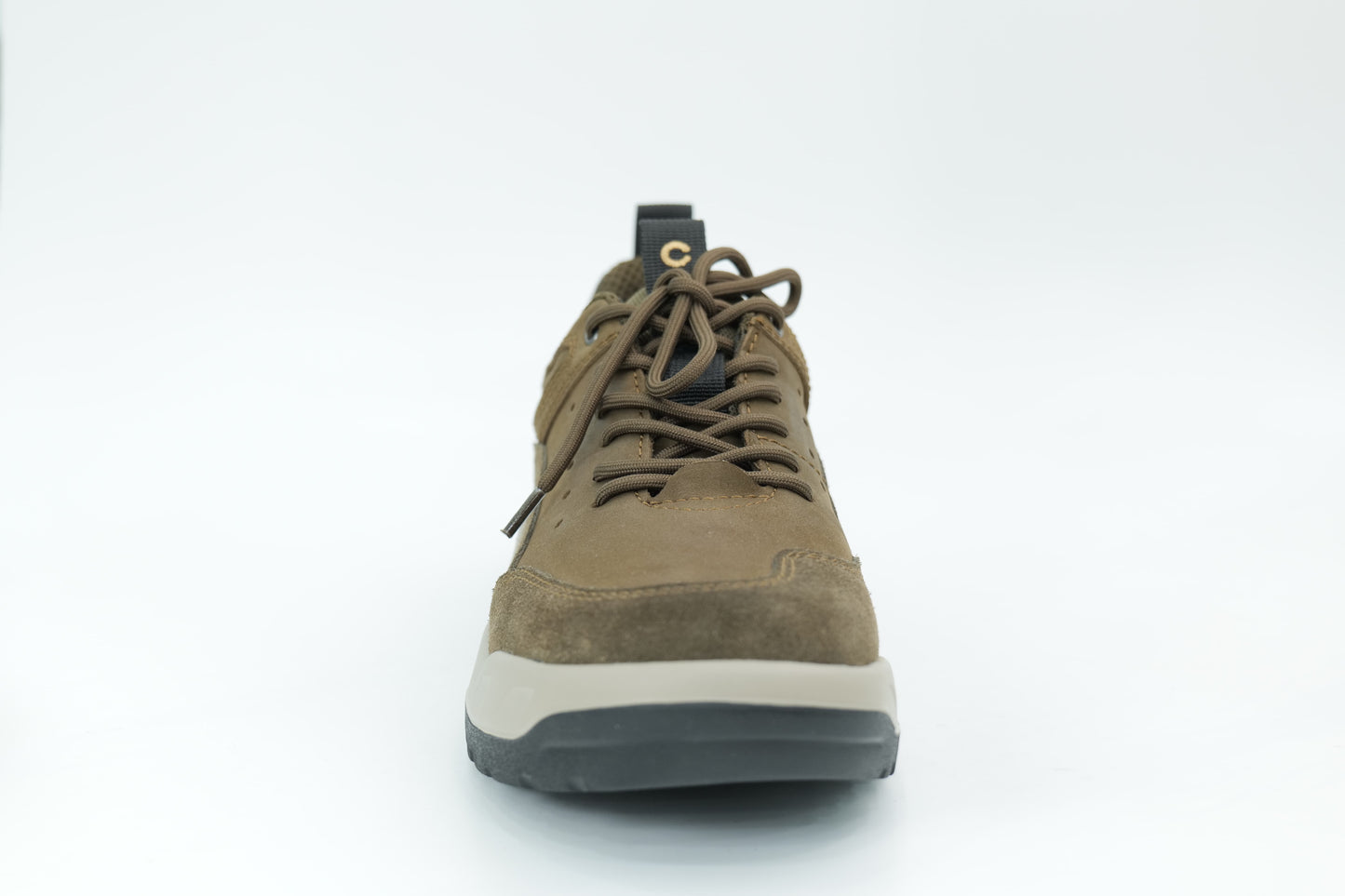 Sports shoes