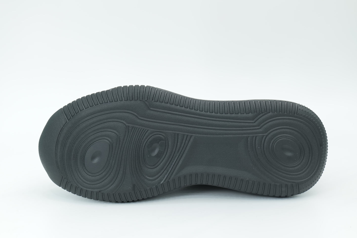 Sports shoes