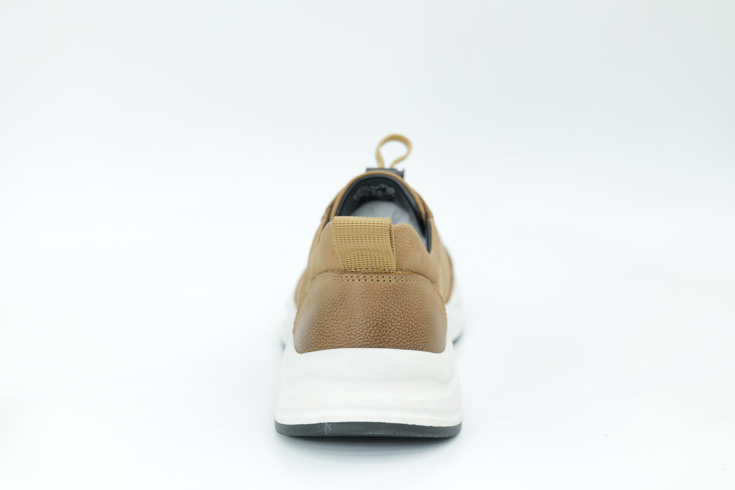 Sports shoes