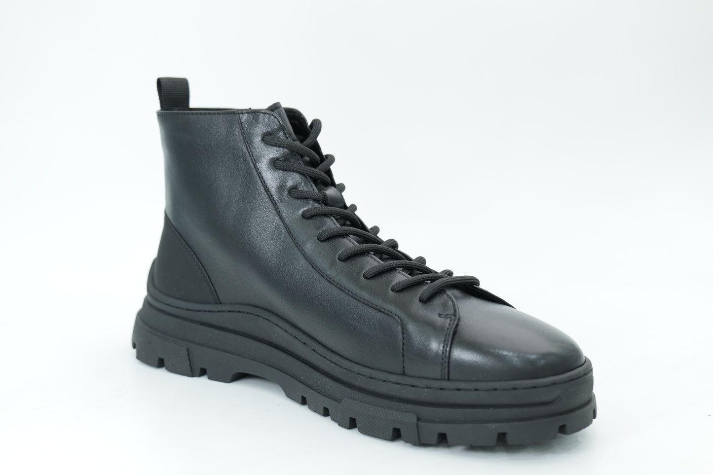 Mid-high boots