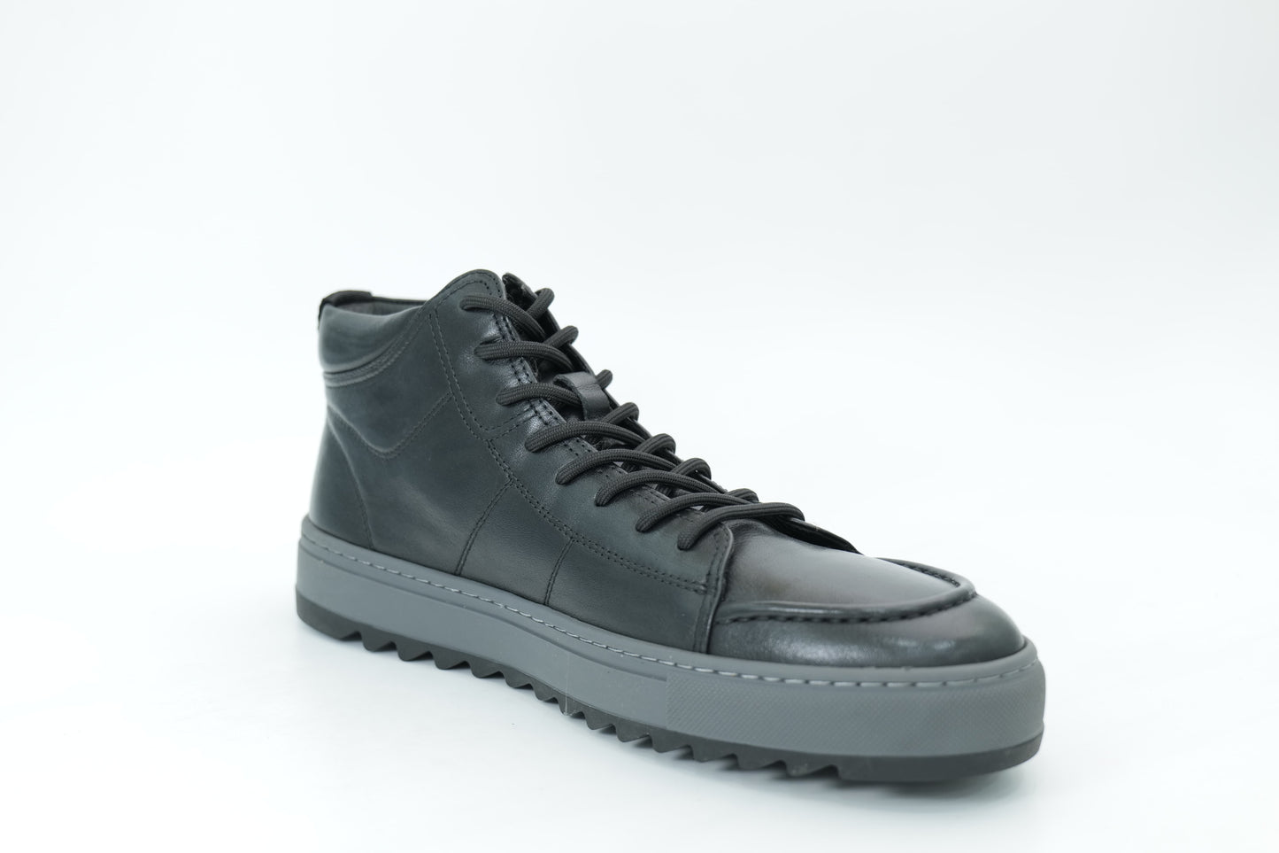 Mid-high boots