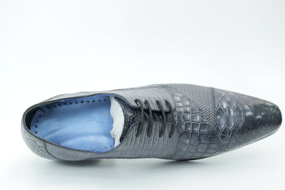 Derby shoes