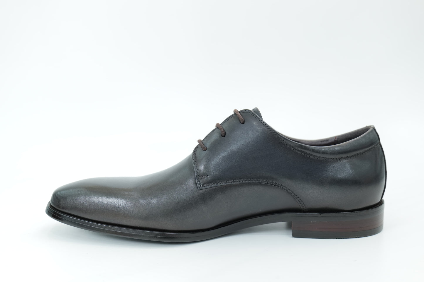 Derby shoes