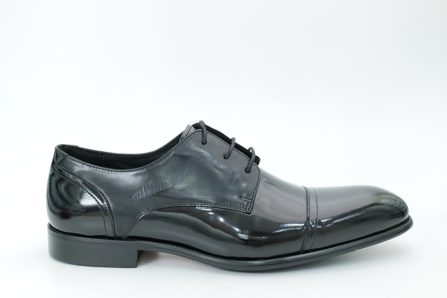 Derby shoes