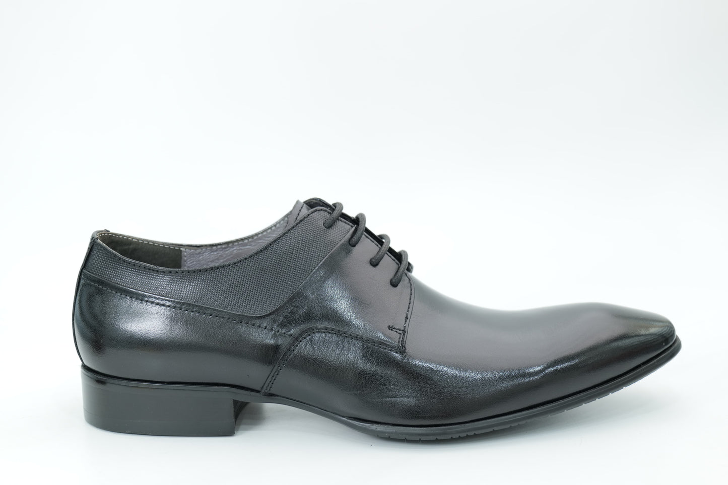 Derby shoes