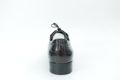 Derby shoes