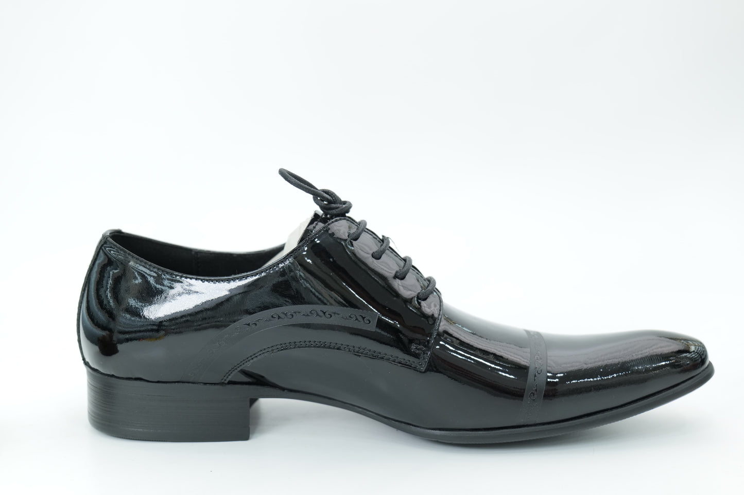 Derby shoes