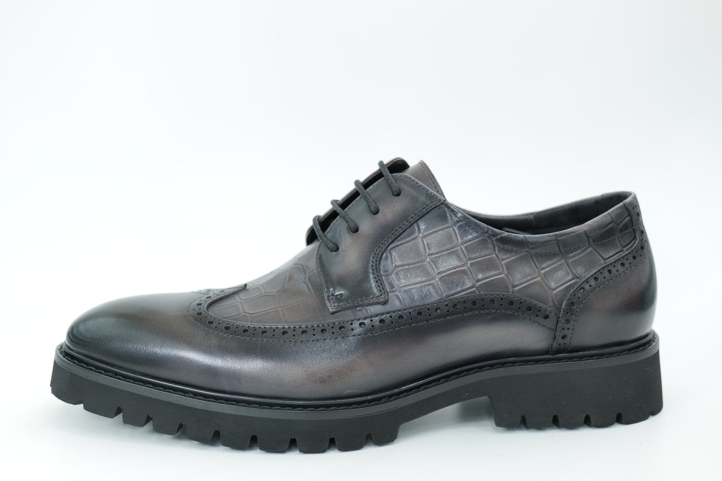 Platform shoes