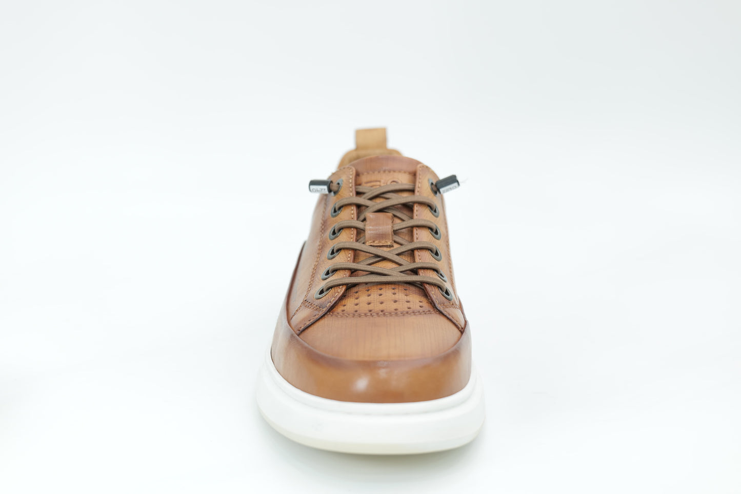 Casual sneakers