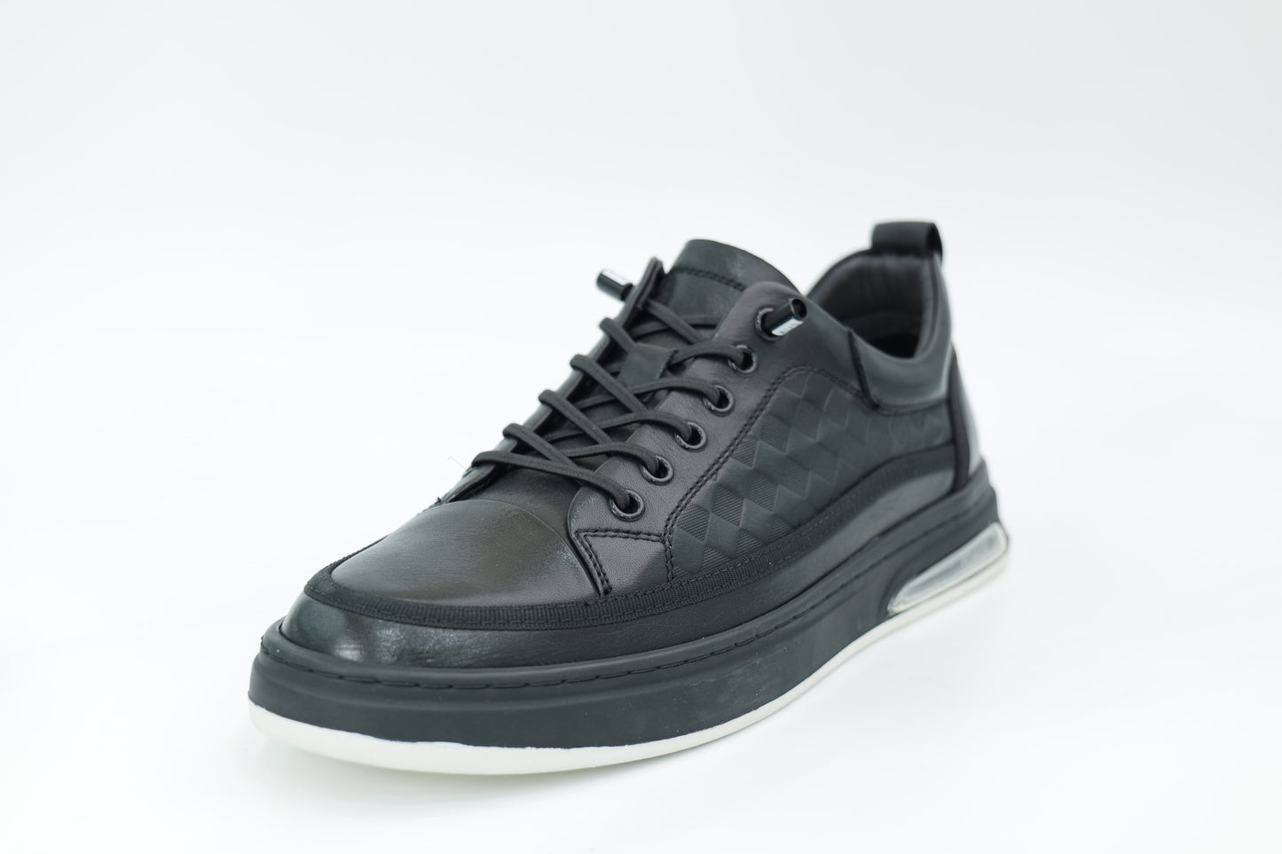Casual sneakers