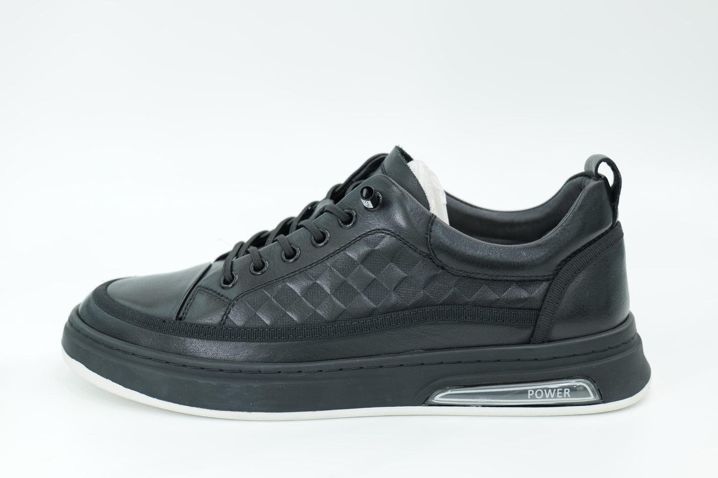 Casual sneakers