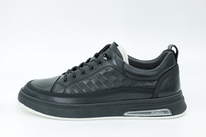 Casual sneakers