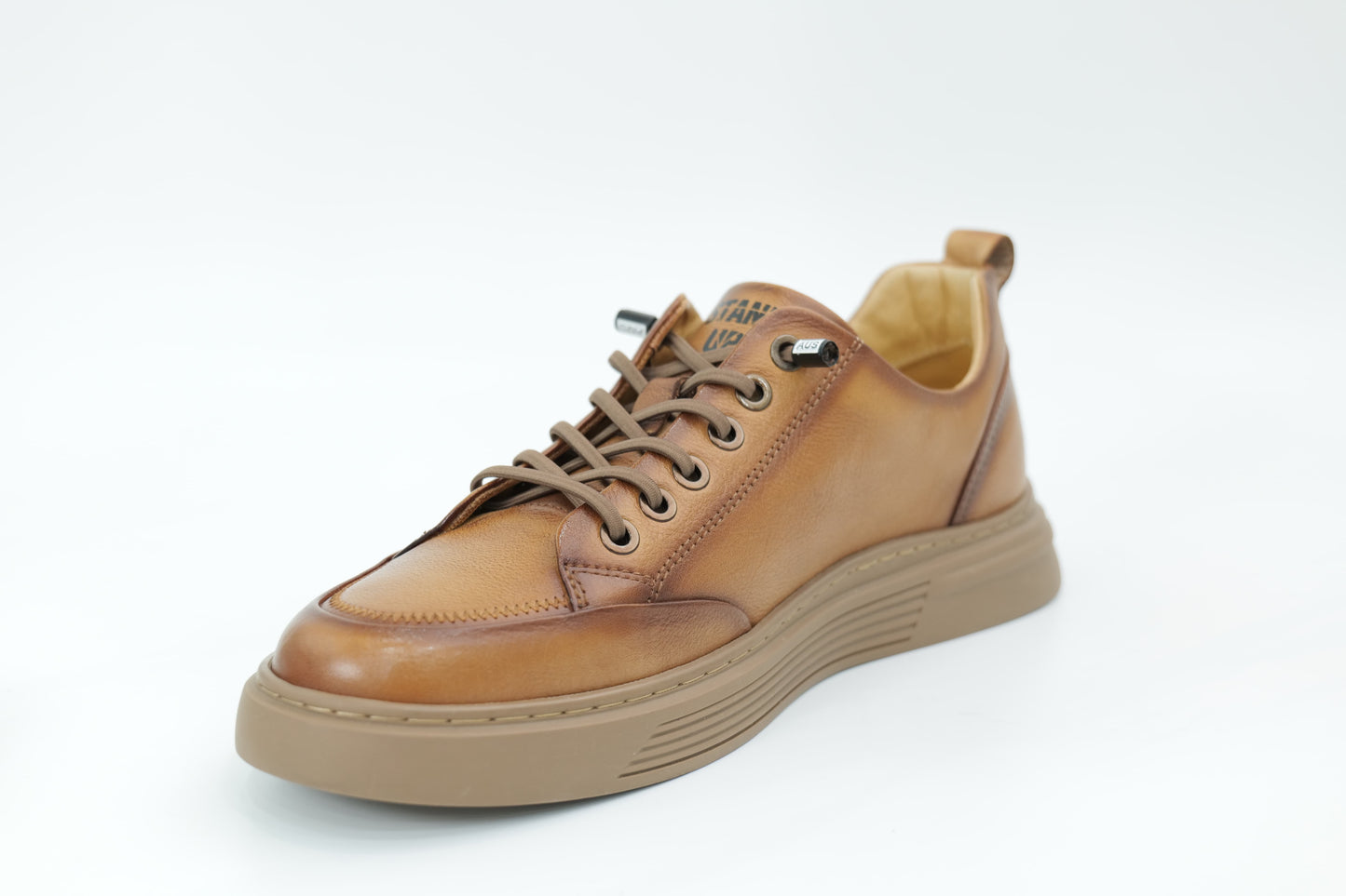Casual sneakers