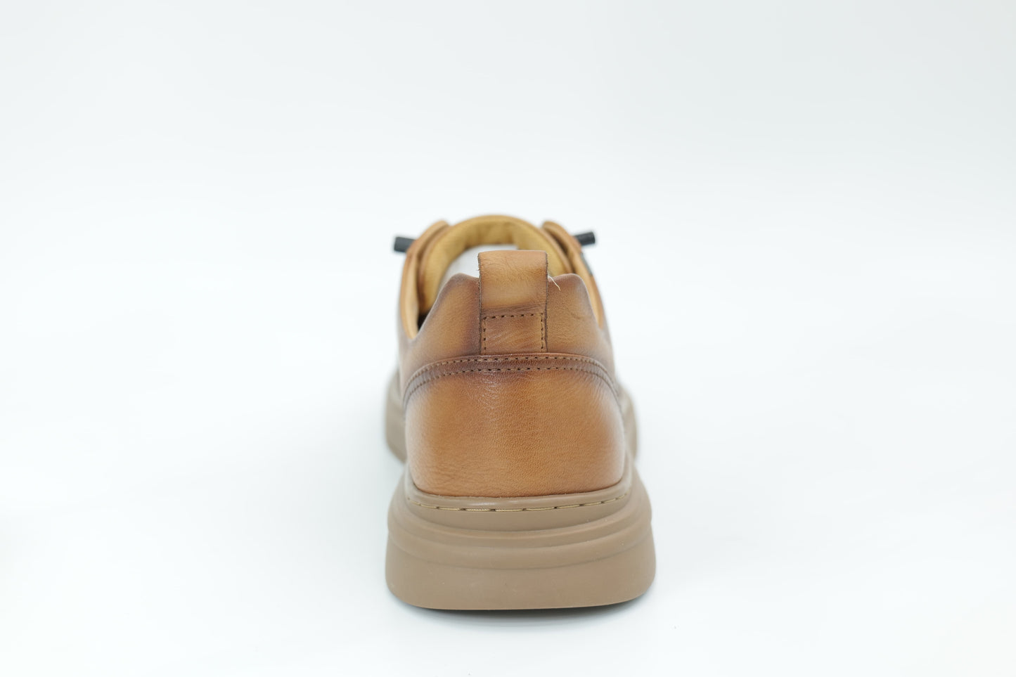 Casual sneakers