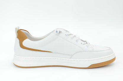 Casual sneakers