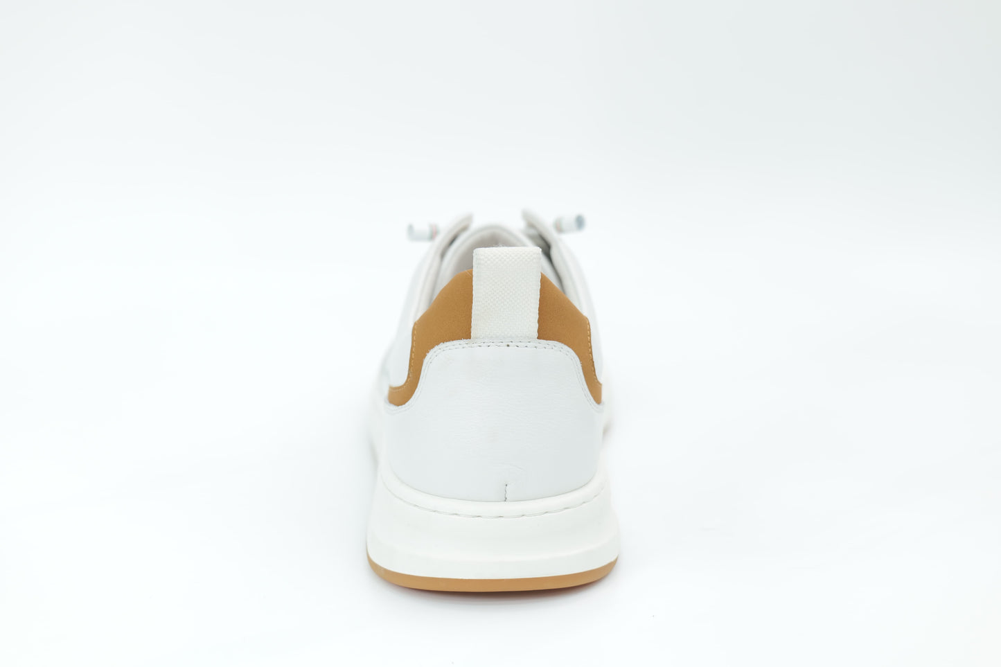 Casual sneakers