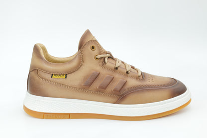 Casual sneakers