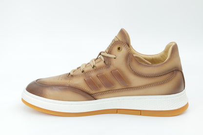 Casual sneakers