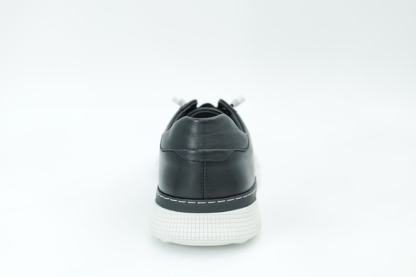 Casual sneakers
