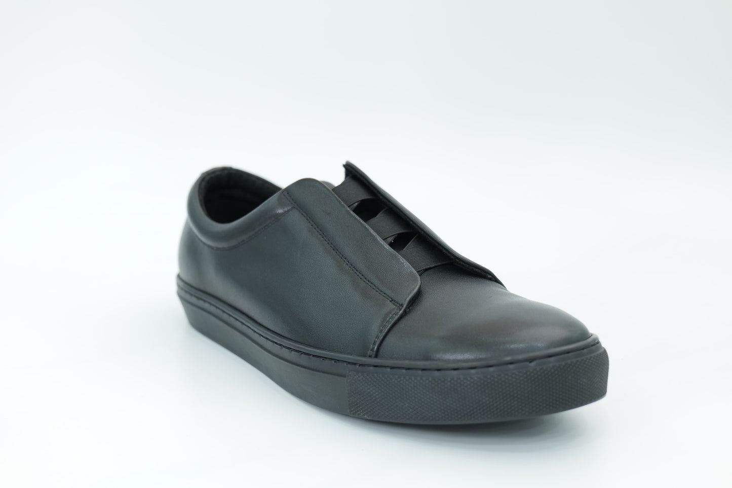 Casual sneakers