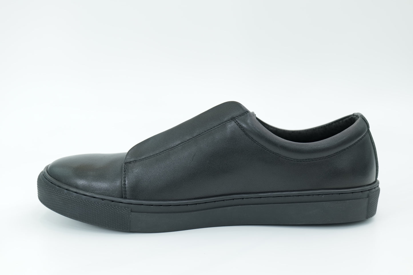 Casual sneakers