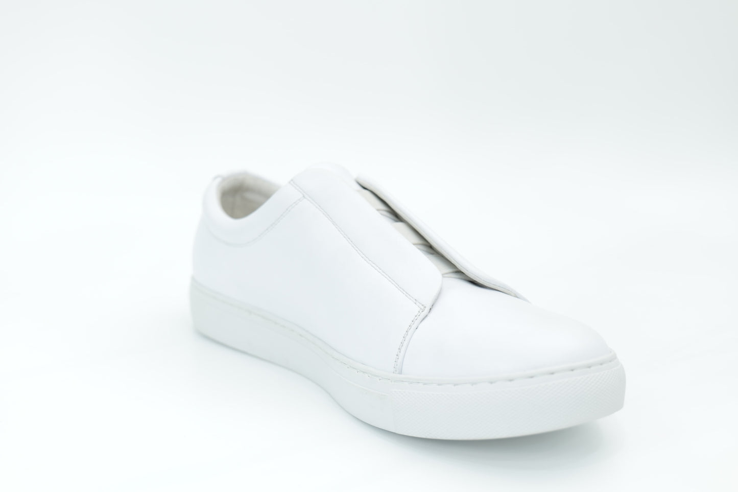 Casual sneakers