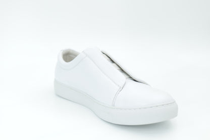 Casual sneakers