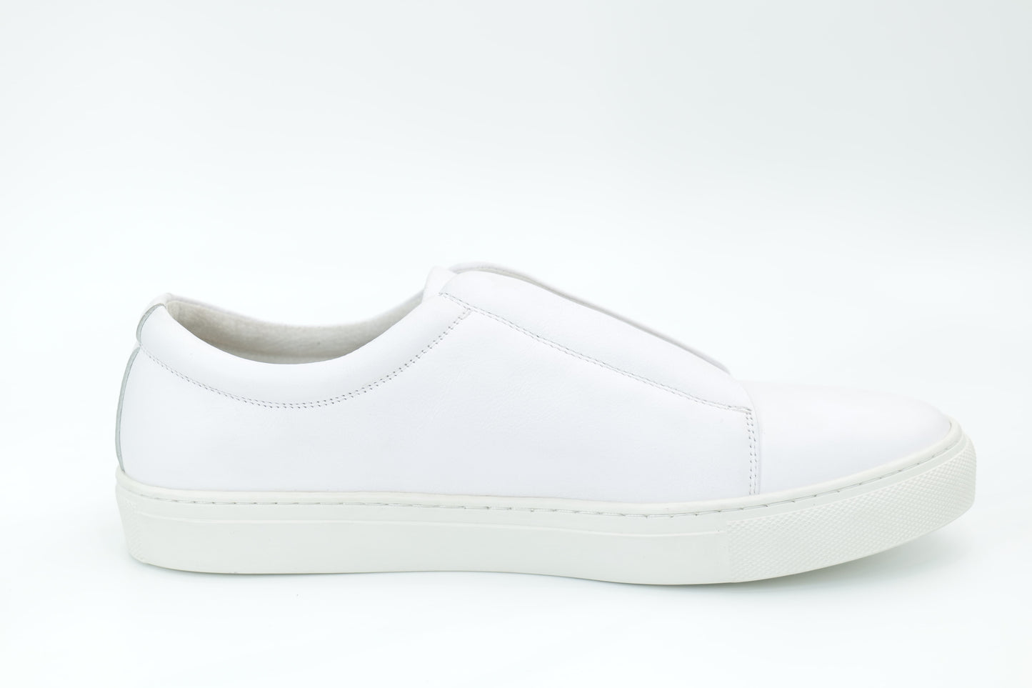 Casual sneakers
