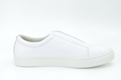 Casual sneakers