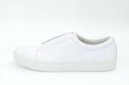 Casual sneakers