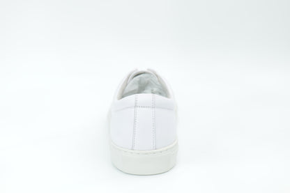 Casual sneakers
