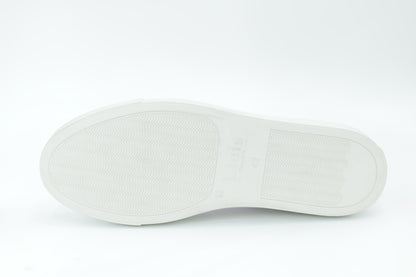 Casual sneakers