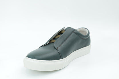 Casual sneakers