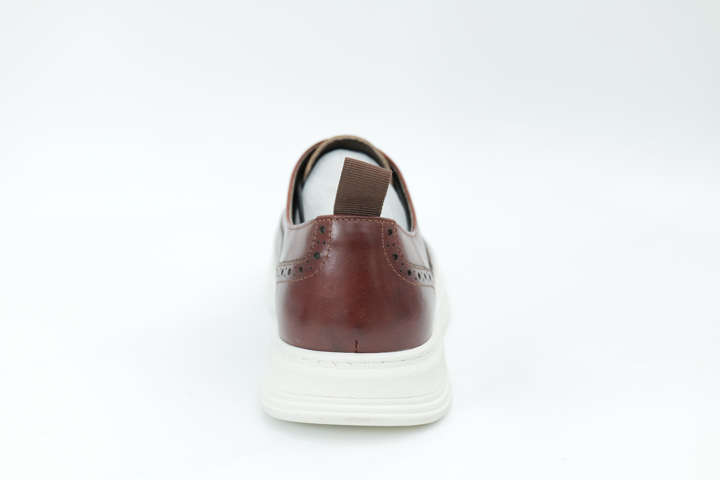 Casual sneakers