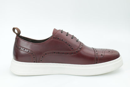 Casual sneakers