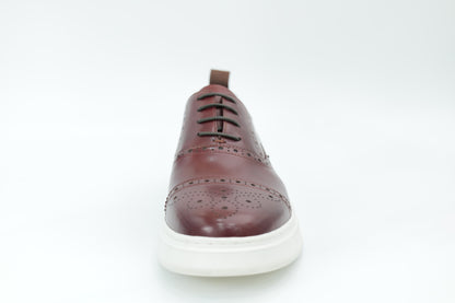 Casual sneakers