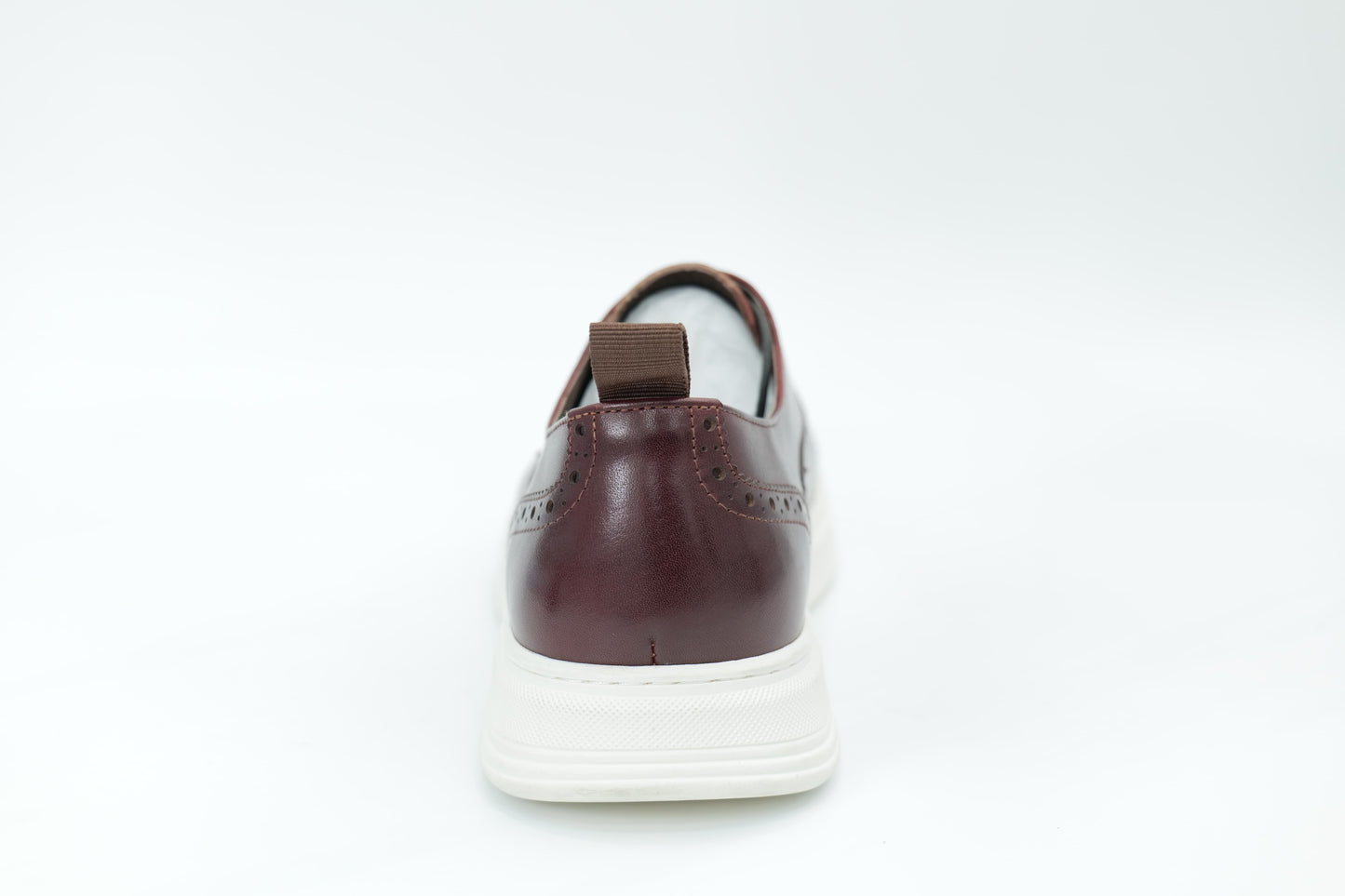Casual sneakers