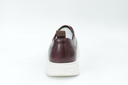 Casual sneakers